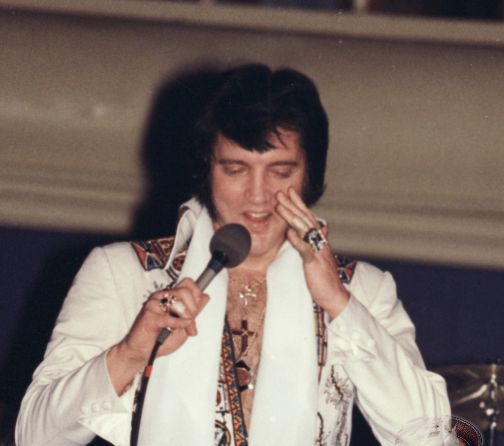 Elvis Ring